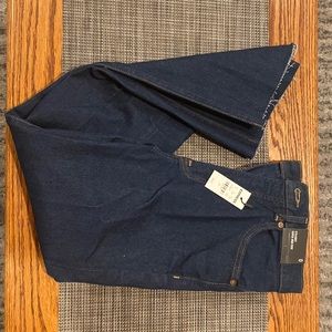 NWT Express straight leg High Rise Jeans